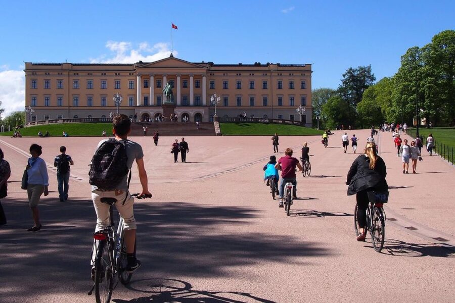 Oslo: 3-Hour Highlights Bike Tour - Akershus Fortress: Oslo’s best early history stop