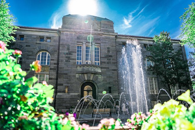 Oslo City Private Walking Tour - The theatre, palace, and Karl Johans gate
