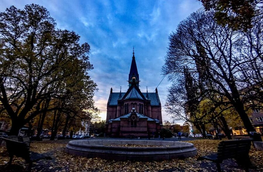 Oslo El-Bike Panorama Tour - Grünerløkka, street art, and everyday Oslo