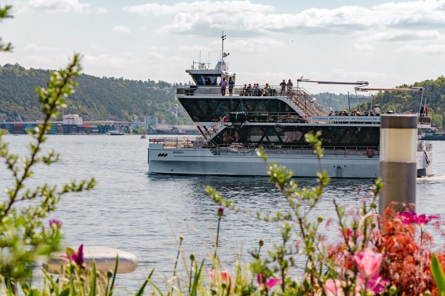 Oslo: Electric Boat Cruise with Brunch - Brunch with a drink, not an all-you-can-eat meal