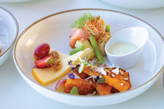 Oslo fjord 3-Course Dinner Cruise with Live Music - Live music, atmosphere, and service