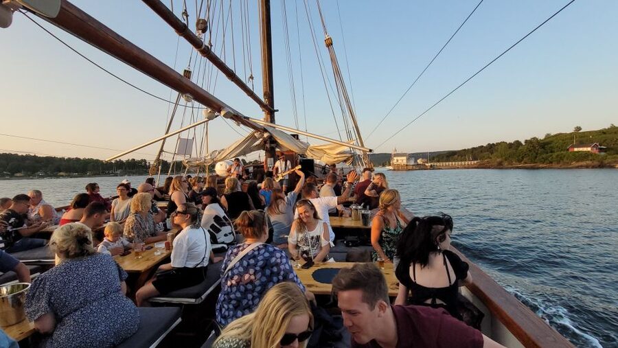 Oslo Fjord Evening Live Rock music cruise with Shrimp buffet - Live rock and the right place to sit