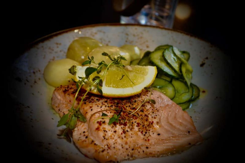 Oslo: Food Tasting and Walking Tour with a Local - Who should book this walking tour?