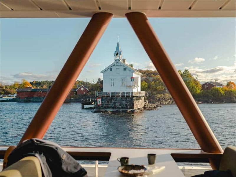 Oslo: Guided Sightseeing Fjord Cruise on Premium Silent Boat - Choosing between the decks and indoor saloons
