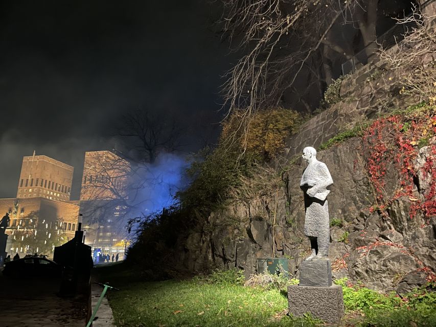 Oslo: Historic Myths & Legends Evening Walking Tour - Akershus Fortress: walls, prisoners, and medieval fear
