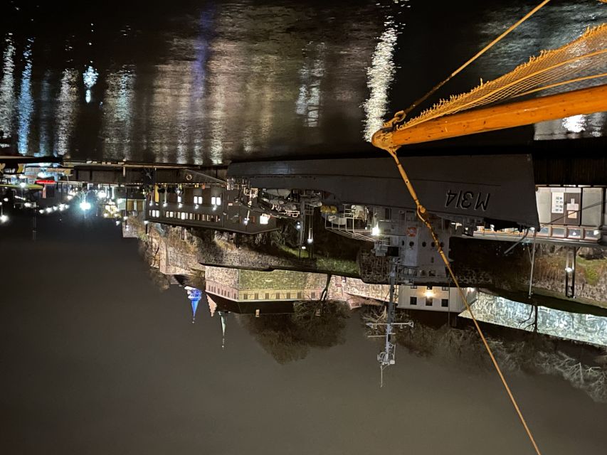 Oslo: Historic Myths & Legends Evening Walking Tour - What to bring and what not to expect