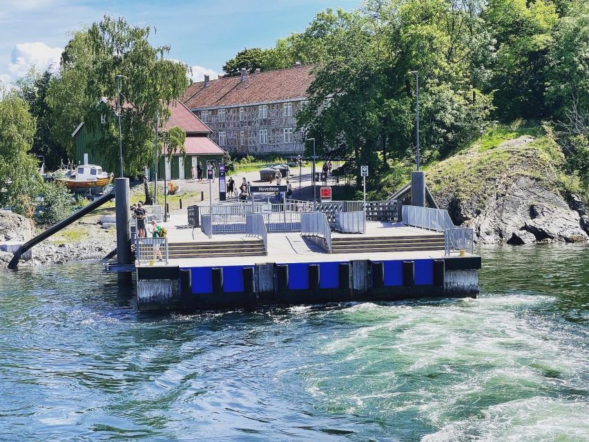 Oslo Island Walks: Island Hopping Tour - Hovedøya: medieval ruins beside the sea