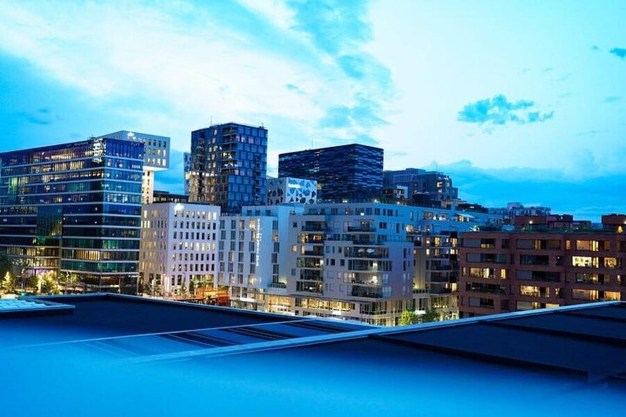Oslo : Must-See Attractions Walking Tour With A Guide - Price, group size, and overall value