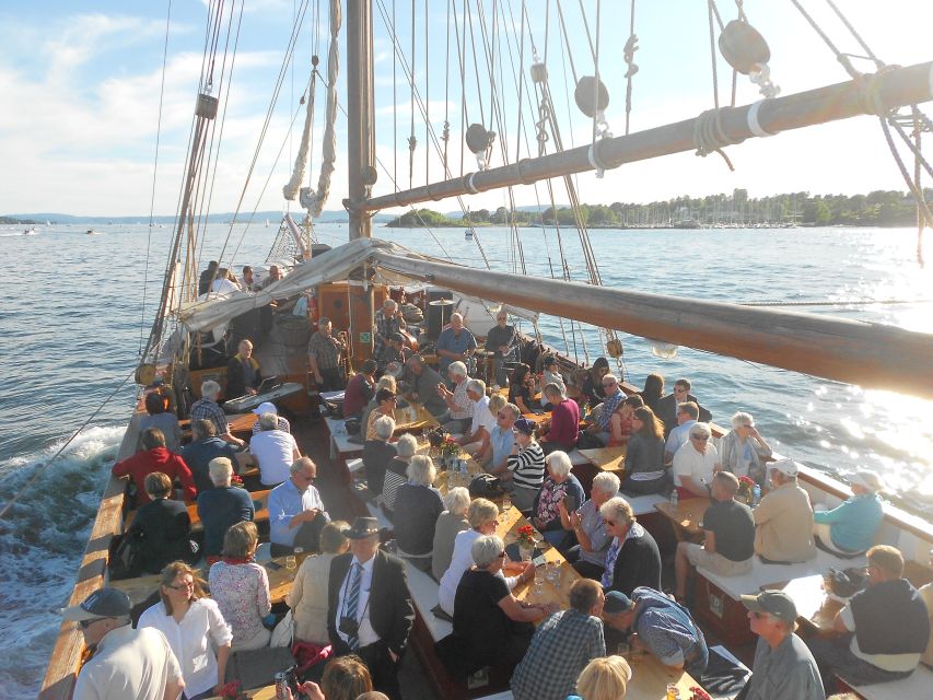 Oslo: Oslo Fjord Cruise with Live Jazz Music & Shrimp Buffet - What Comes on the Shrimp Buffet