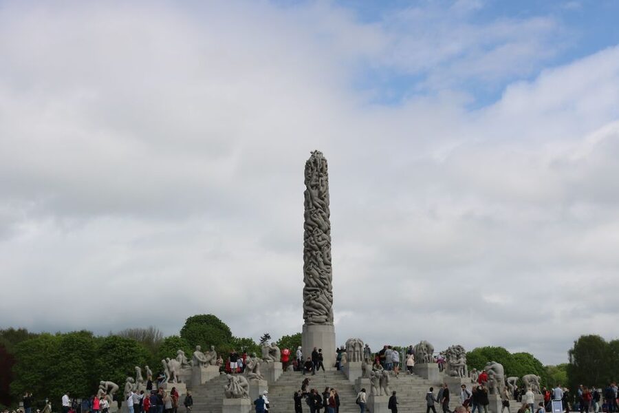 Oslo: Sightseeing with Holmenkollen Ski Jump & Vigeland Park - Why this three-hour Oslo tour works