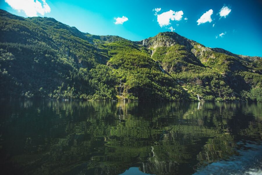 Øystese: Hardangerfjord and Fyksesund RIB Fjord Adventure - Who should book this Øystese RIB safari?
