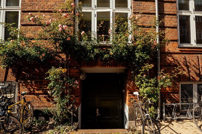 Private 90-Minute Walking Tour in Stockholm - Booking details worth knowing