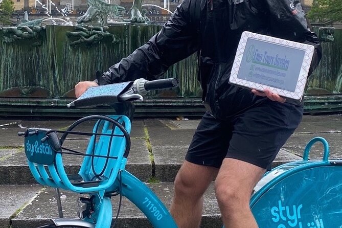 Private Bike Tour in Gothenburg with Pickup - Gustav Adolf Square and Gothenburg’s civic center