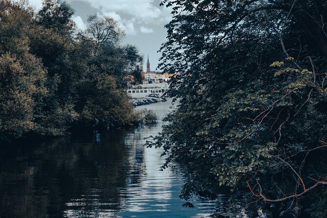 Private Boat Tour in Stockholm - Fjäderholmarna and the first taste of the archipelago