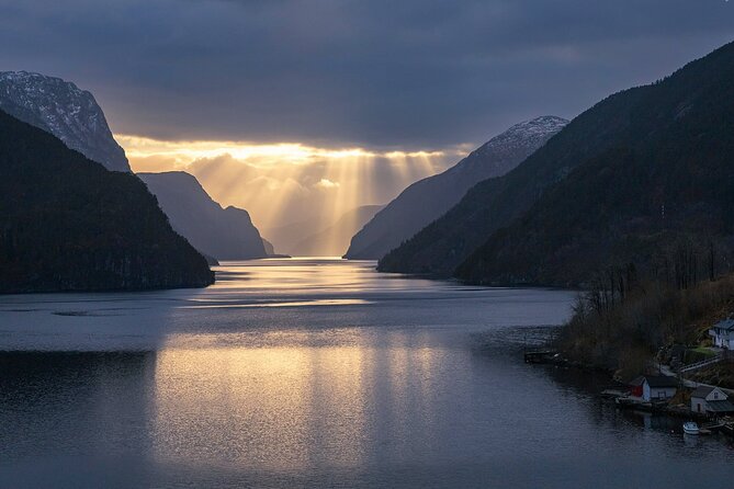 Private Cruise: Mostraumen by Zodiac or Lux Pontoon Boat - Vikanes and the first quiet stretch