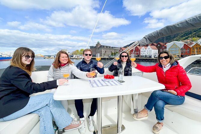Private evening or afternoon cruise in Bergen - Bryggen, Nordnes, and Bergen’s seven mountains