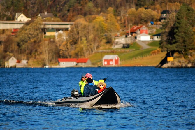 Private Fjordcruise by Luxury Pontoon Boat - Bergen Fjords - A quieter side of Bergen’s fjords