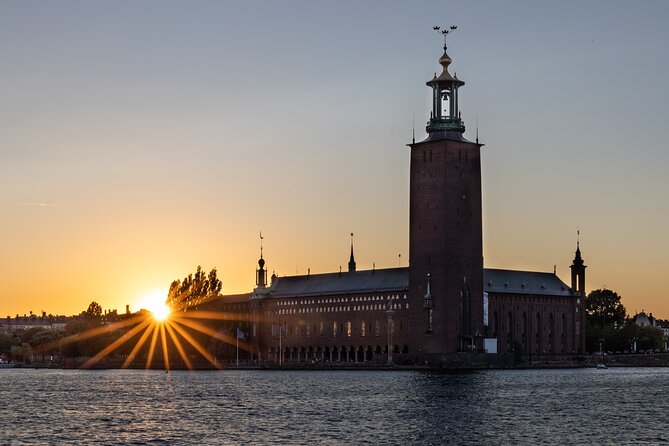Private Golden Hour Photo Walk in Stockholm - Skeppsholmsbron: bridge views and the changing light