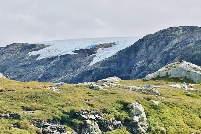 PRIVATE GUIDED TOUR: Folgefonna Glacier roundtrip from Bergen, 8 hours - What the private vehicle changes