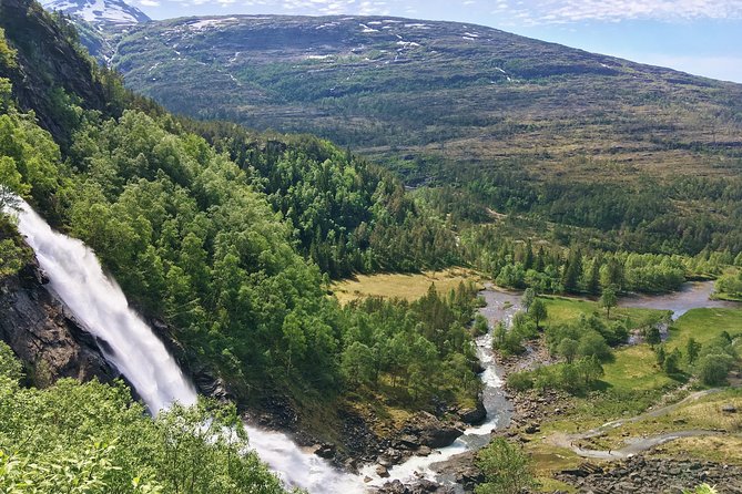 PRIVATE GUIDED TOUR: Folgefonna Glacier roundtrip from Bergen, 8 hours - Fossen Bratte gives the first big waterfall stop