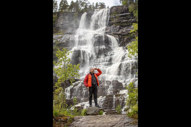 PRIVATE GUIDED TOUR: Norway's Highlights–Viking Special, 11 h - Gudvangen connects fjord scenery with Viking life