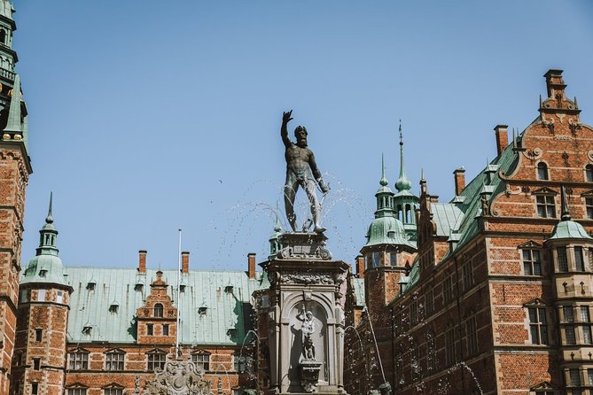 Private Tour to Frederiksborg Castle - Arriving at Christian IV’s palace