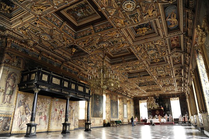 Private Tour to Frederiksborg Castle - What the private format really adds
