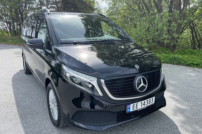 Private Transfer - Hotels & Cruise Ports - Airport 1-14 pax - Meeting your driver at a Bergen cruise port