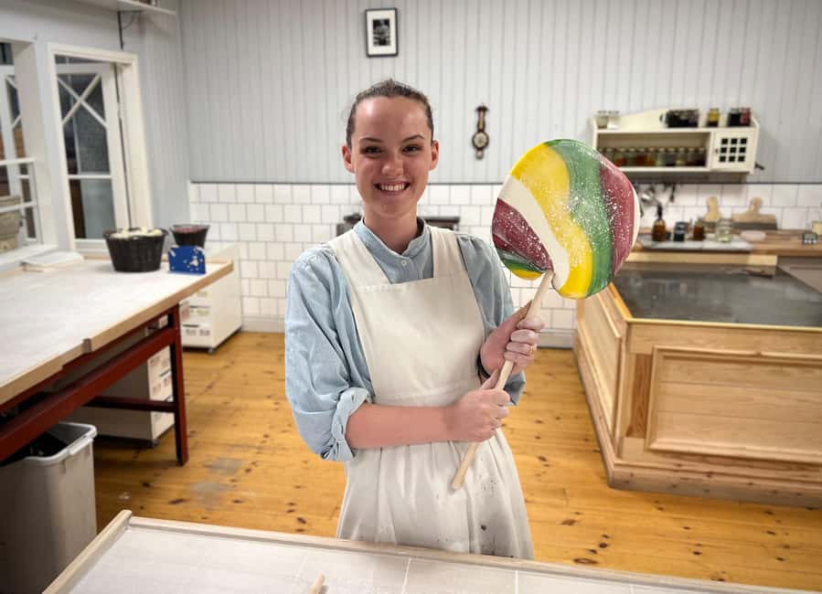 Secret Walking Food Tour Stockholm Old Town - Starting with Swedish flavors in Kornhamnstorg