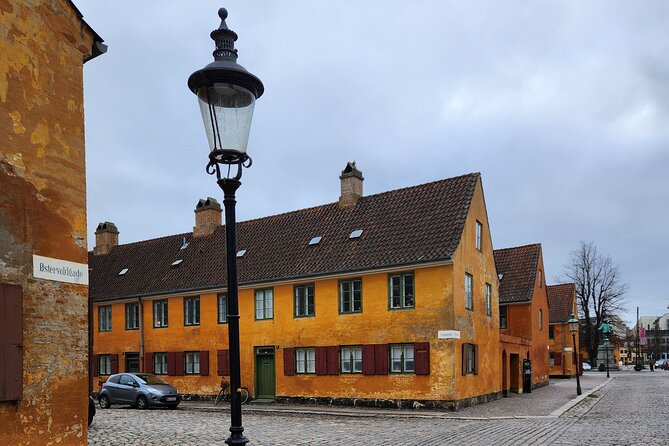 Sights & Gems: Medieval Copenhagen & Nyhavn with a local host - A smart first look at central Copenhagen