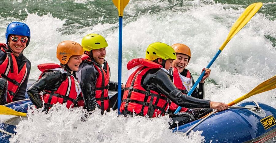 Sjoa: Unforgettable Rafting Experience - Approaching the popular rapids
