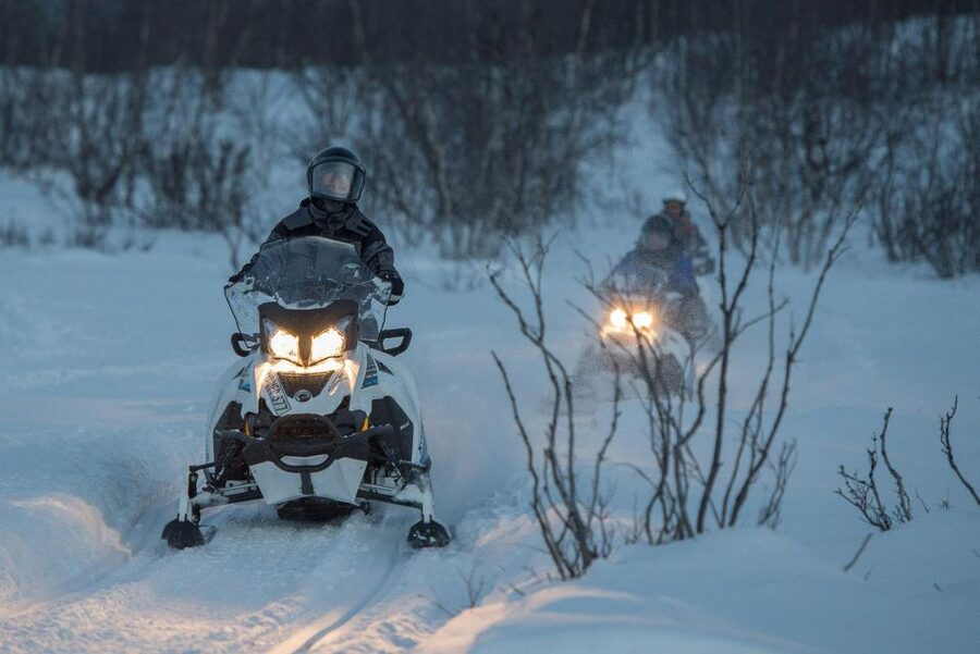 Snowmobile Adventure Abisko (Shared) - A useful briefing for first-time drivers
