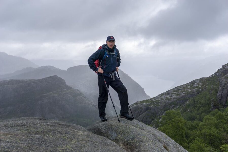 Stavanger: Preikestolen Classic Hike and Side Trail - Why a local guide adds value