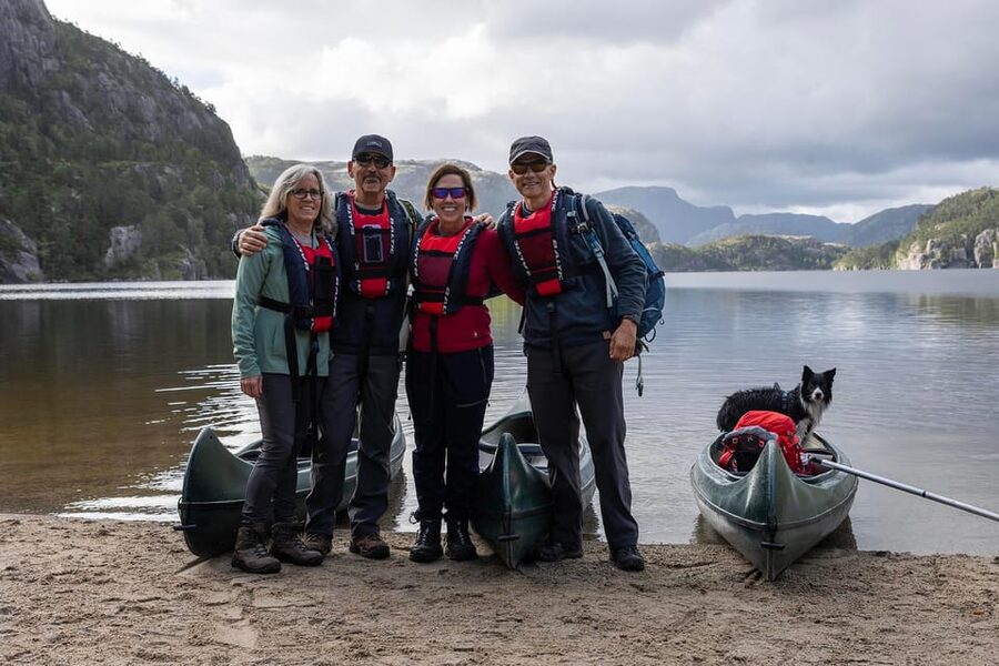 Stavanger: Preikestolen Hidden Trail Hike + Canoe + Lunch - Reaching the 604-meter cliff