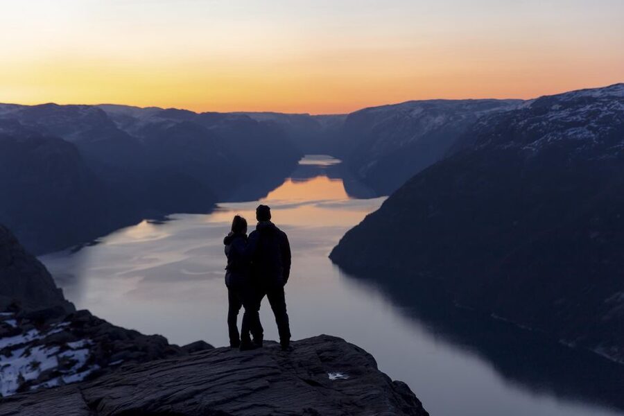 Stavanger: Preikestolen Sunrise Hike with Breakfast Buffet - Why sunrise changes the Preikestolen hike
