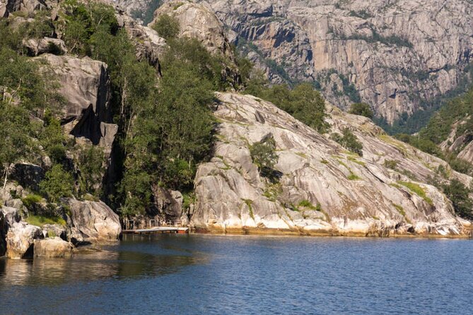 Stavanger: Waterfalls, Caves and Rock Tour By Sea - Who should take this cruise?