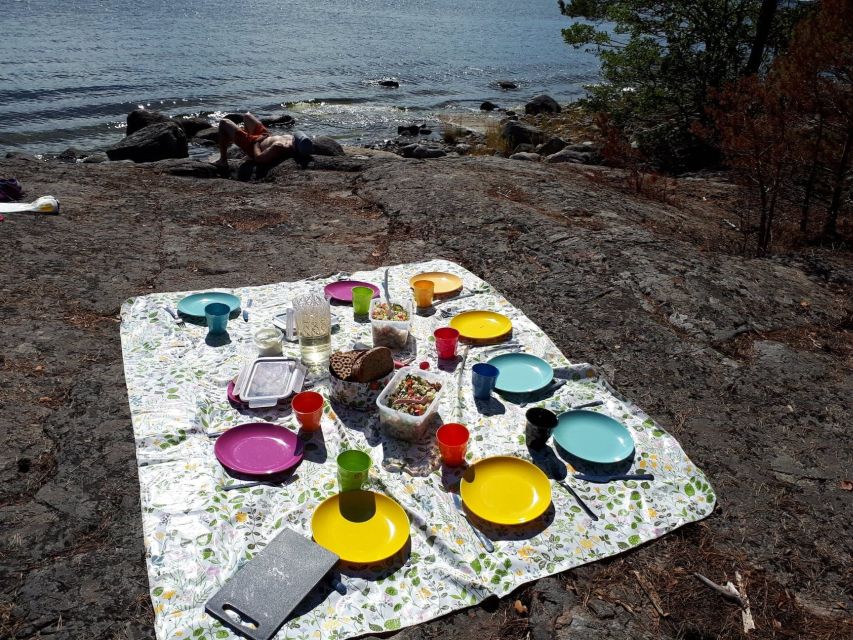 Stockholm: 1, 2, or 3-Day Kayaking Tour in the Archipelago - Finding the wild side of Stockholm