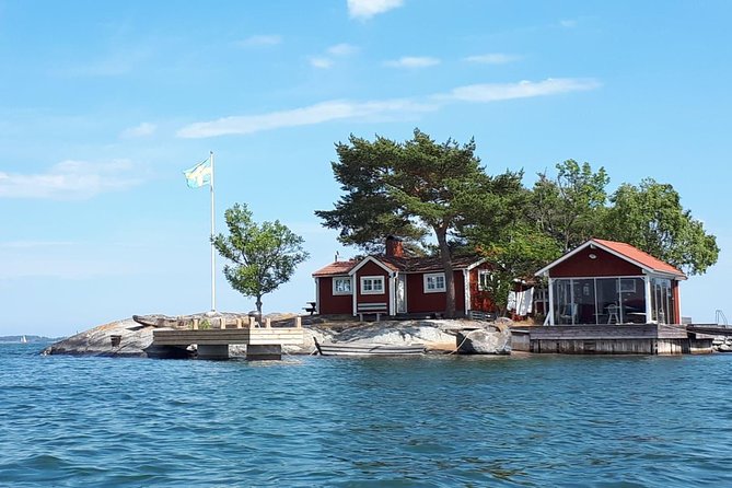 Stockholm Archipelago Kayaking Day Tour - The return paddle and Swedish fika