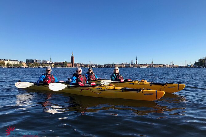 Stockholm City Kayak Tour - Starting in a sheltered bay