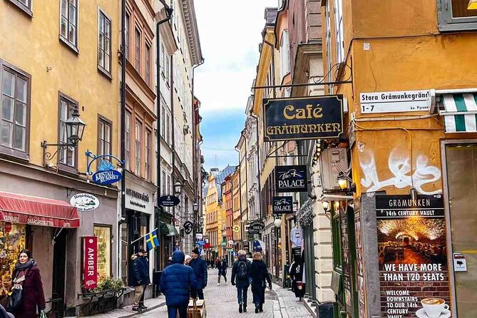Stockholm City Tour + VAASA Museum VIP car (private service) - Private transport and pickup details