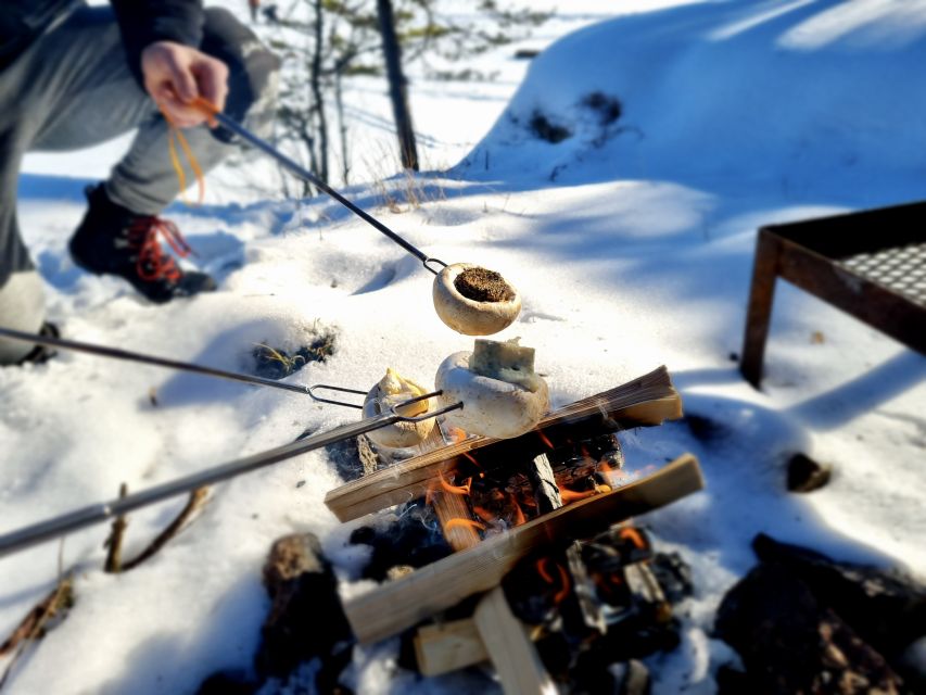 Stockholm: Family Friendly Private Ice Skating Tour & Lunch - Choosing skates or a kicksled for children