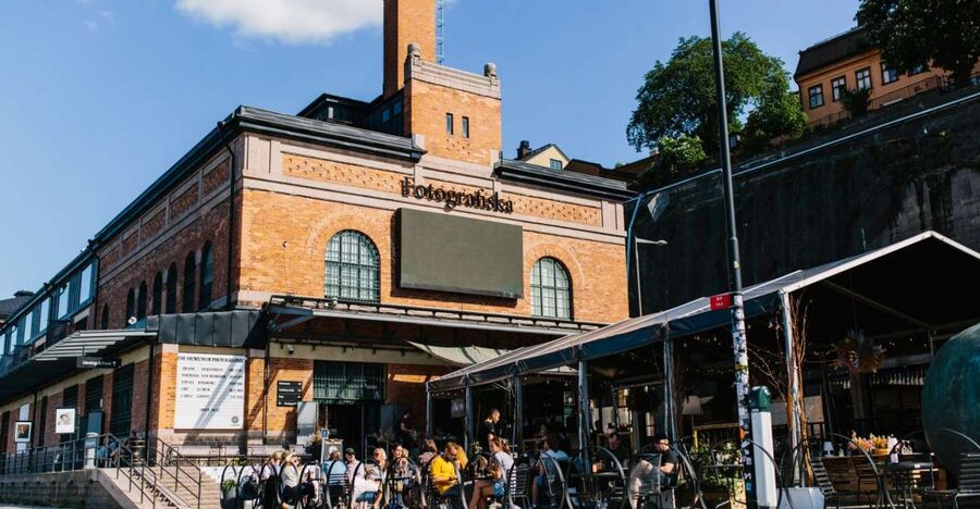 Stockholm: Fotografiska Museum Entrance Ticket - Arriving at Stadsgården and finding the museum