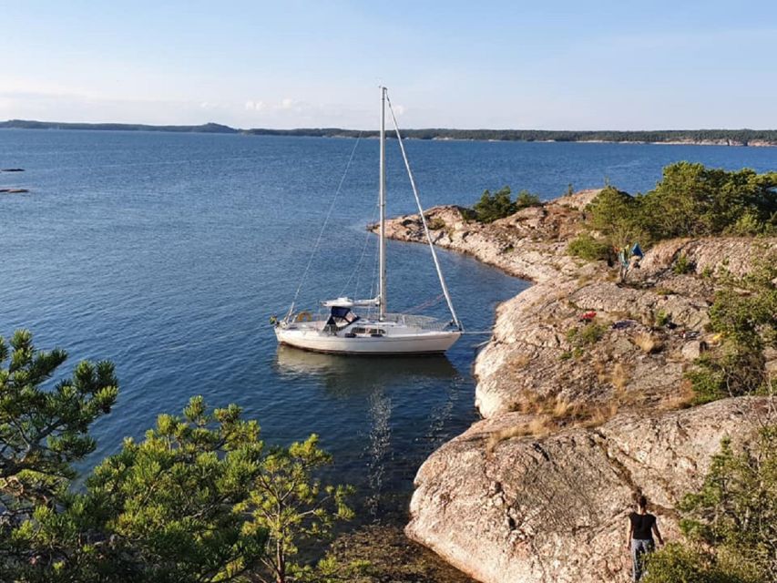 Stockholm: Full Day Archipelago Sailing Tour with Lunch - From central Stockholm to Nynäshamn