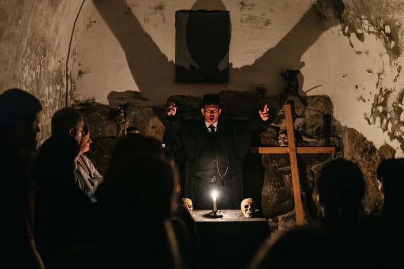 Stockholm: Ghost Walk and Historical Tour - Why Gamla Stan works so well for a ghost walk