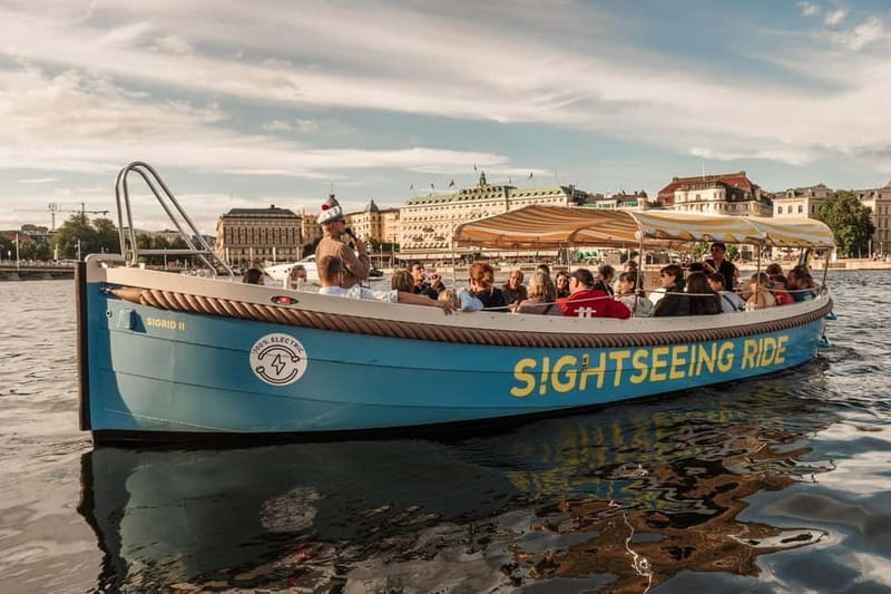 Stockholm: Guided City Sightseeing Open Electric Boat Tour - Through Östermalm and toward the museum island