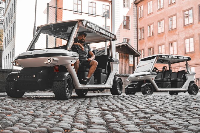 Stockholm Highlights: Private Golf Cart Tour - Rain, cold, and comfort on the cart