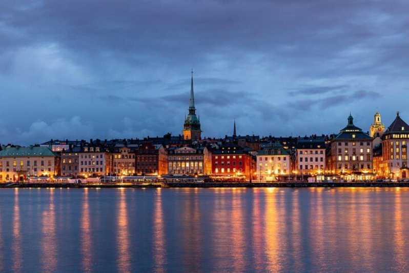 Stockholm: Must-See Attractions Walking Tour with a Guide - Starting near Max Burgers in central Stockholm