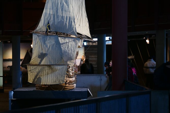 Stockholm must see: City Hall, Gamla Stan and Vasa Museum - Who will get the most from this tour