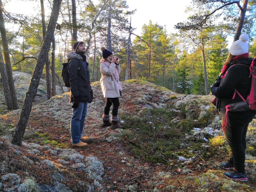 Stockholm: Nature Hike with Campfire Lunch - A guide-led walk with room for questions