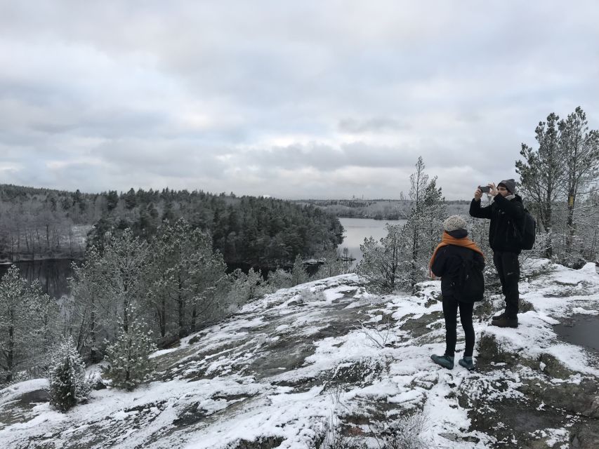 Stockholm: Nature Hike with Campfire Lunch - Winter gear is not a small detail